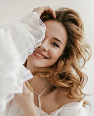 Smile gallery model picture
